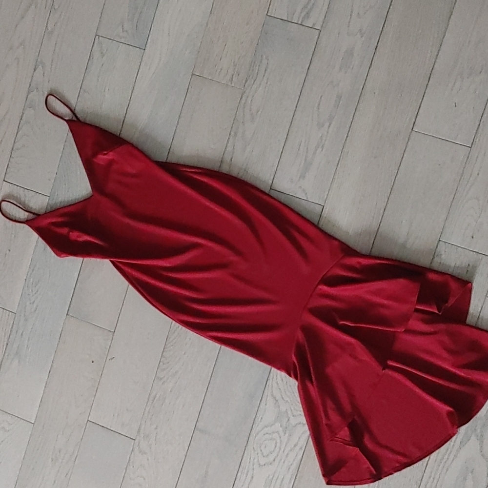 Room Service Small Burgundy